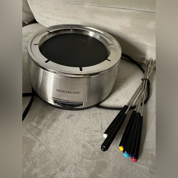 Nostalgia Stainless Steel Fondue Pot - Picture 4 of 7